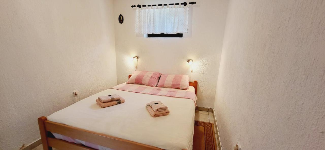 Apartments Italo By El-Pi Tours Нивице Экстерьер фото