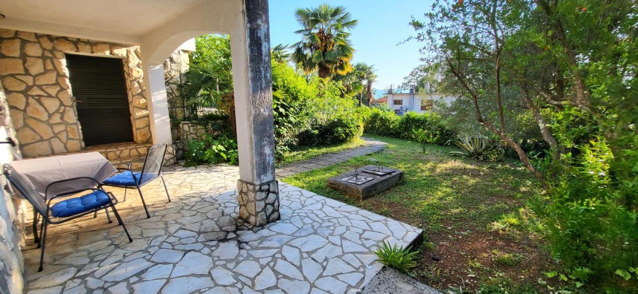 Apartments Italo By El-Pi Tours Нивице Экстерьер фото